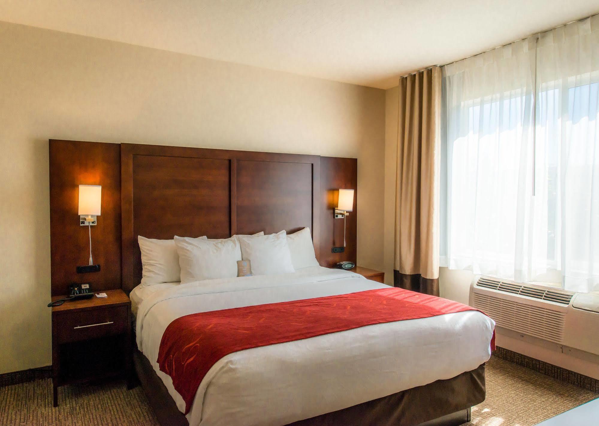 Comfort Suites Springfield-Eugene Kültér fotó